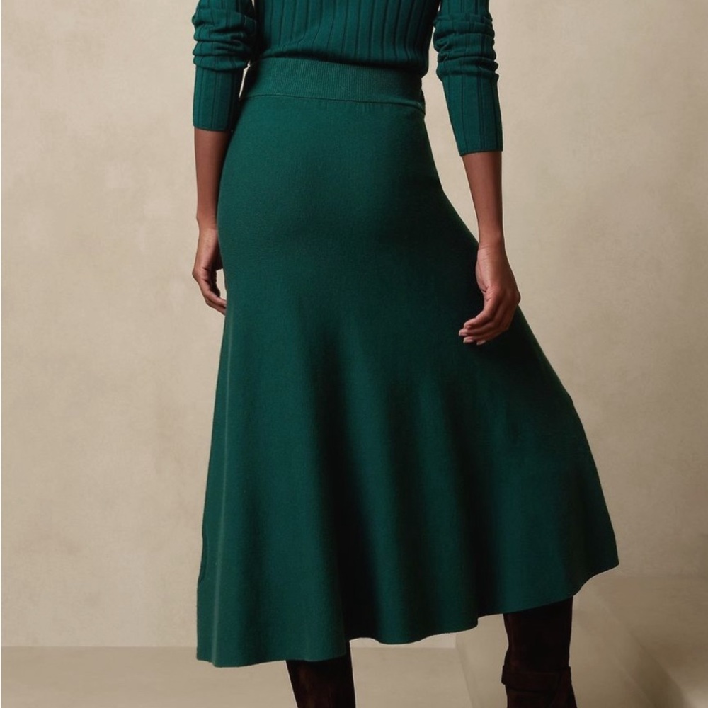 Banana Republic Pull on Sweater Skirt Jewel Green Medium NWT